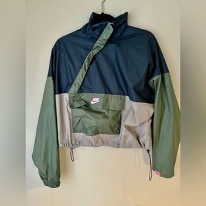 Windbreaker Nike brand new